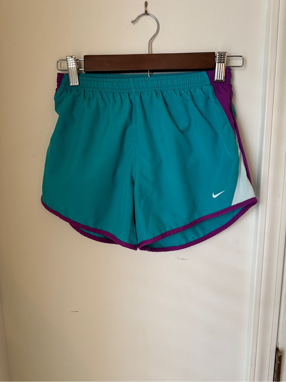 Nike Girls Teal Running Shorts with Purple Trim Size Large